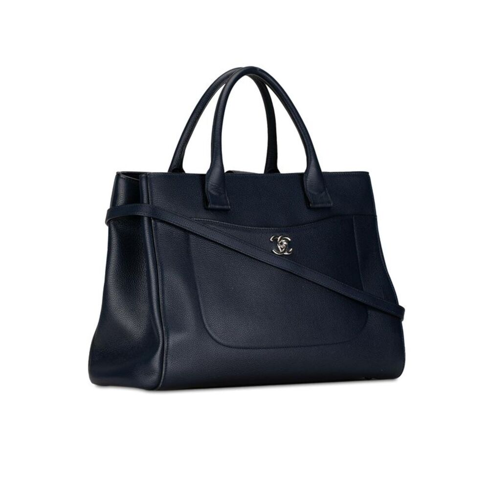 Pre Loved Chanel Medium Caviar Neo Executive Tote - Picture 2 of 8